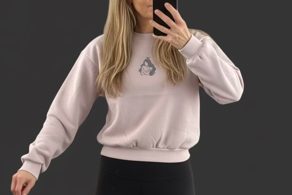 Queen Energy Crewneck